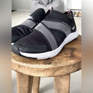 Ryka Women Stretch Knit Slip-On Sneakers - Empower 2 Women’s Size 7.5